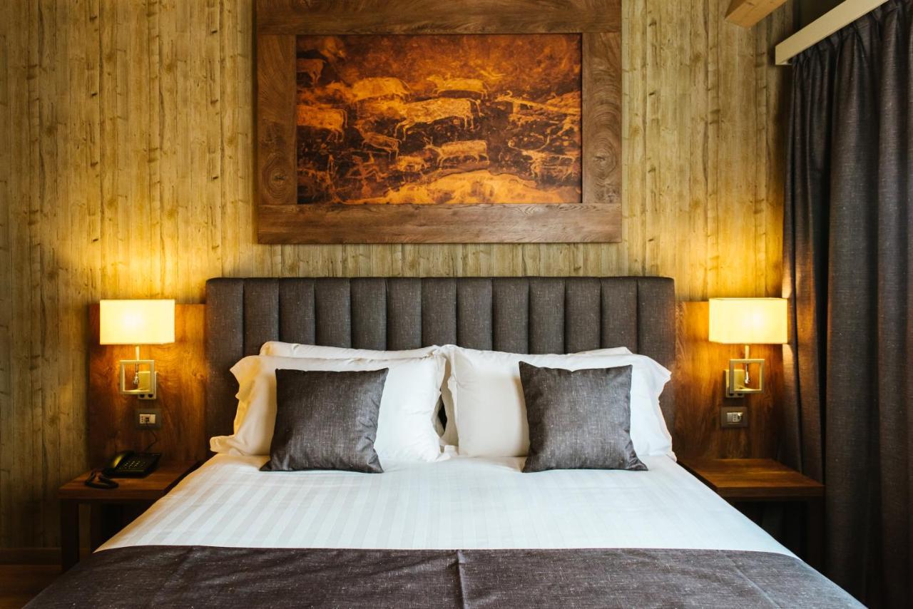 Lake Hotel La Pieve ピゾーニェ エクステリア 写真