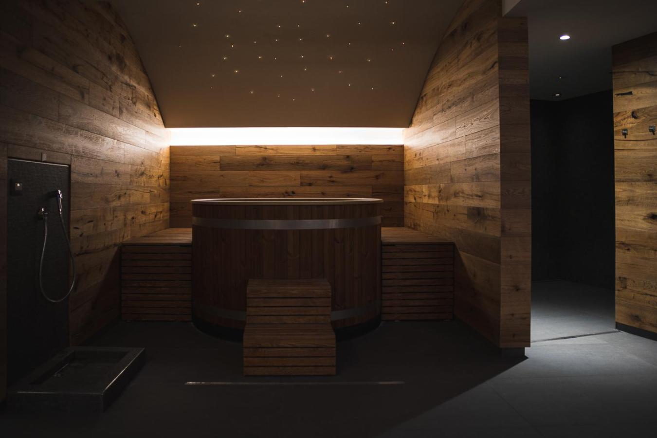 Lake Hotel La Pieve ピゾーニェ エクステリア 写真